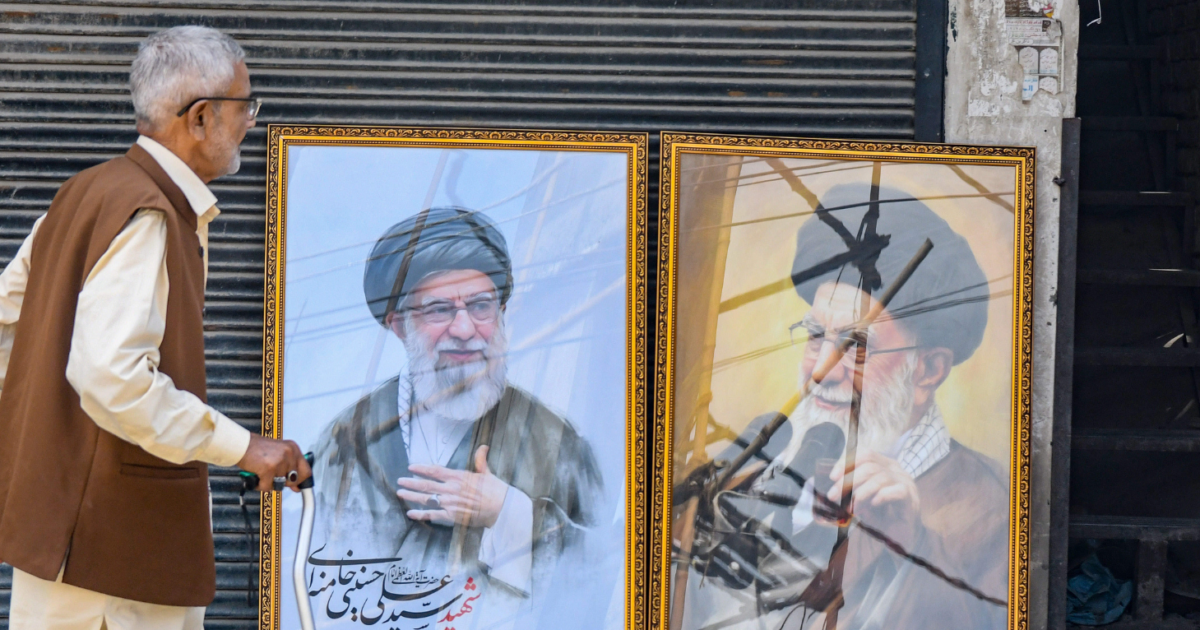 Iran : « Le régime n’est pas renforcé, il est sous une énorme pression économique » selon l’experte Maneli Mirkhan